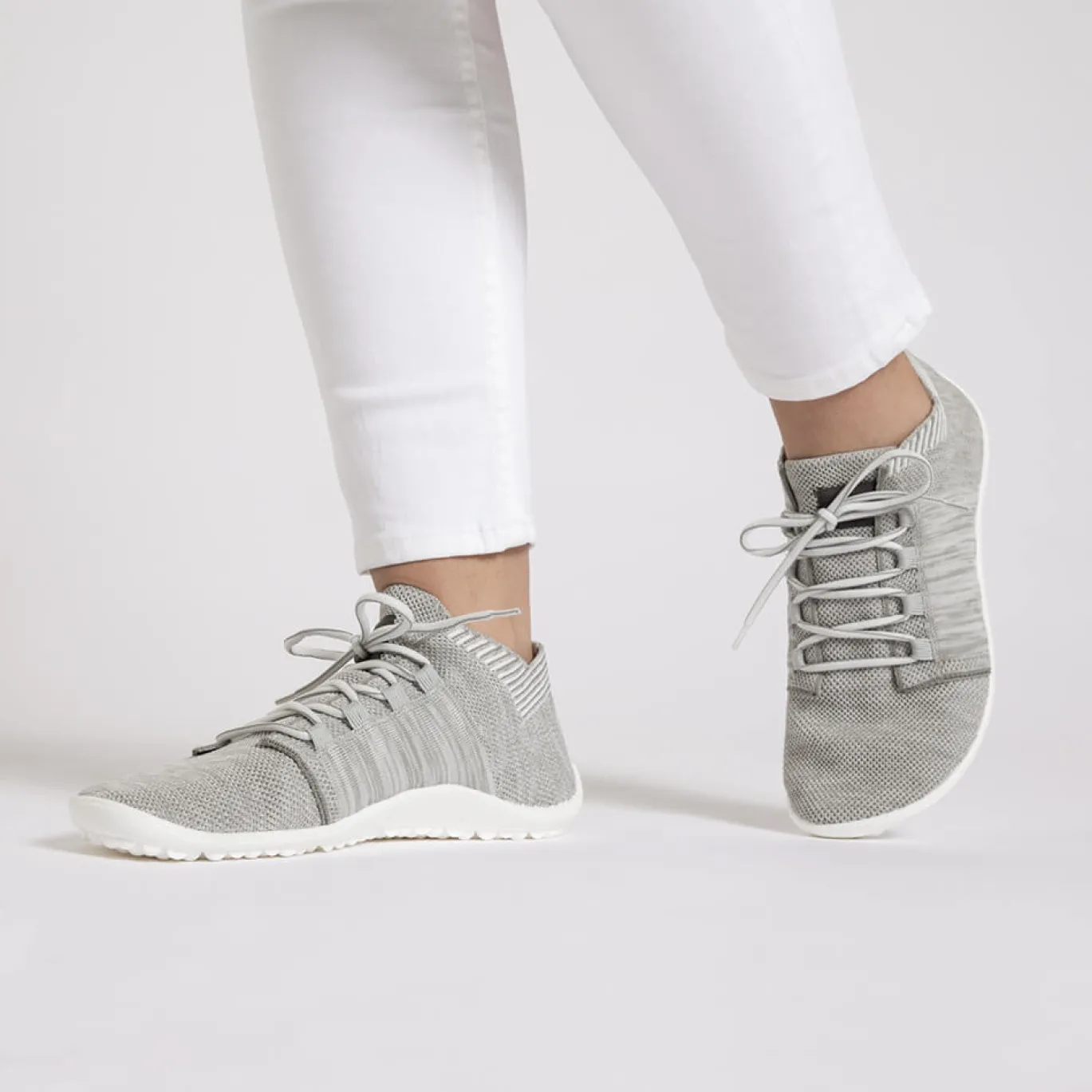 beat-barfuschuhe-online-kaufen-KlQJkmik-1.webp Sneaker^leguano Beat Barfußschuhe Online Kaufen Silbergrau