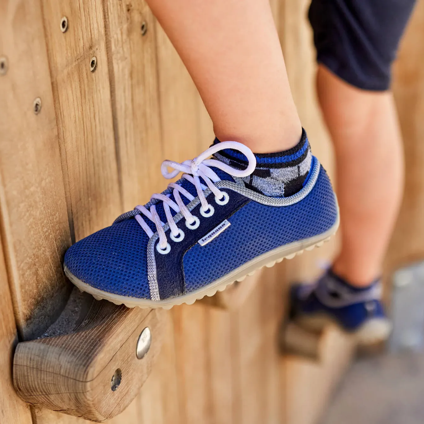 leguanito-aktiv-anthrazit-kind-cAjVmlov-4.webp Kinder^leguano Leguanito Aktiv Anthrazit Kinder-Barfußschuhe